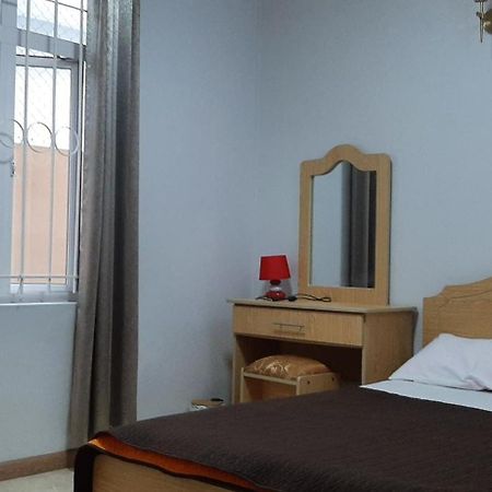 Ground Floor Lovely Two Bedrooms Apartment Flic-en-Flacq 外观 照片